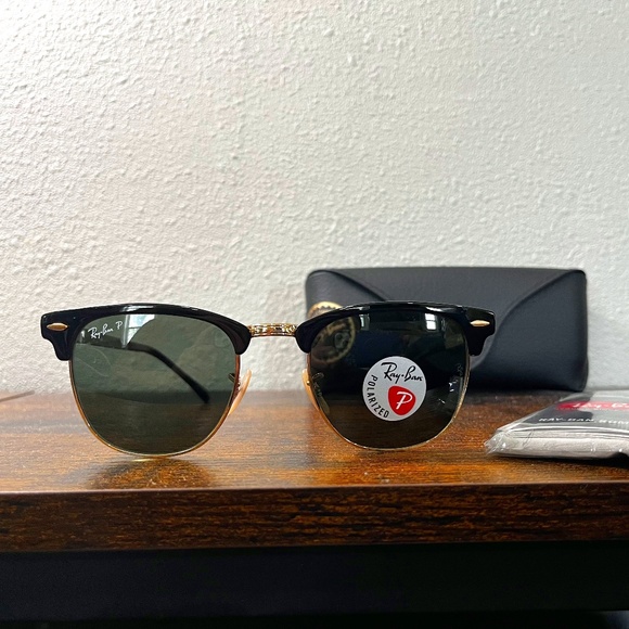 Ray-Ban Clubmaster Metal polarized sunglasses (RB3716). Black frame/green lenses - Picture 1 of 10